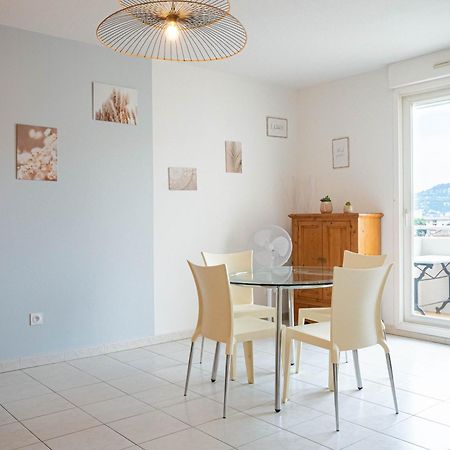 T2 Tout Confort Proche Centre Hyeres & Plages Екстер'єр фото